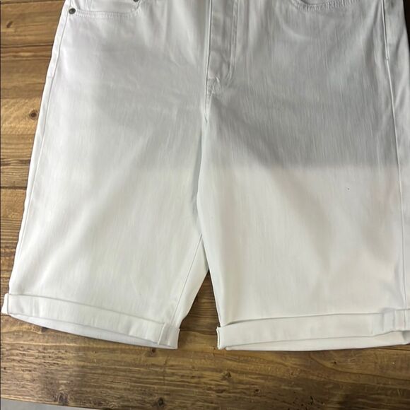 Lauren Ralph Lauren White Jean Shorts Knee-Length for Women. NEW - Picture 4 of 7